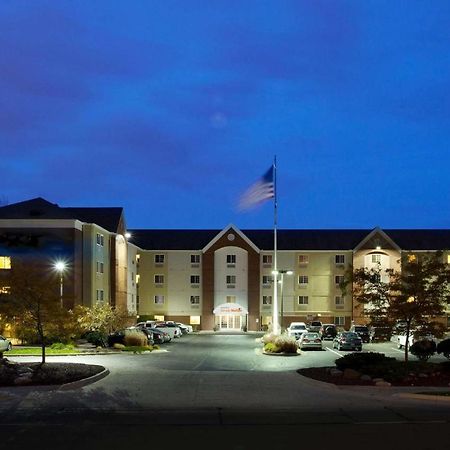 Sonesta Simply Suites Cleveland North Olmsted Airport Buitenkant foto