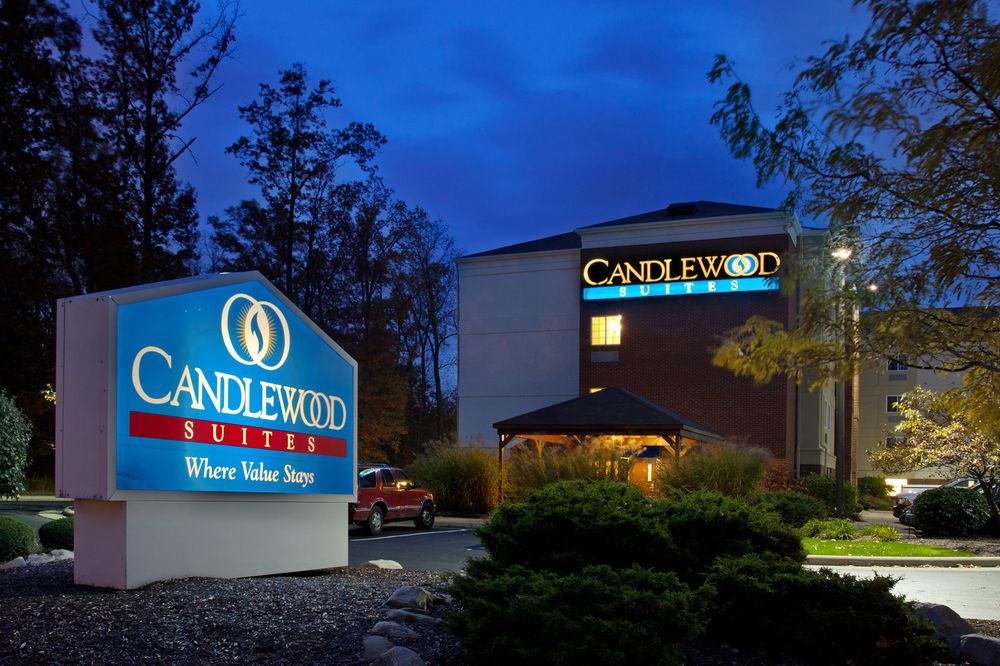 Sonesta Simply Suites Cleveland North Olmsted Airport Buitenkant foto