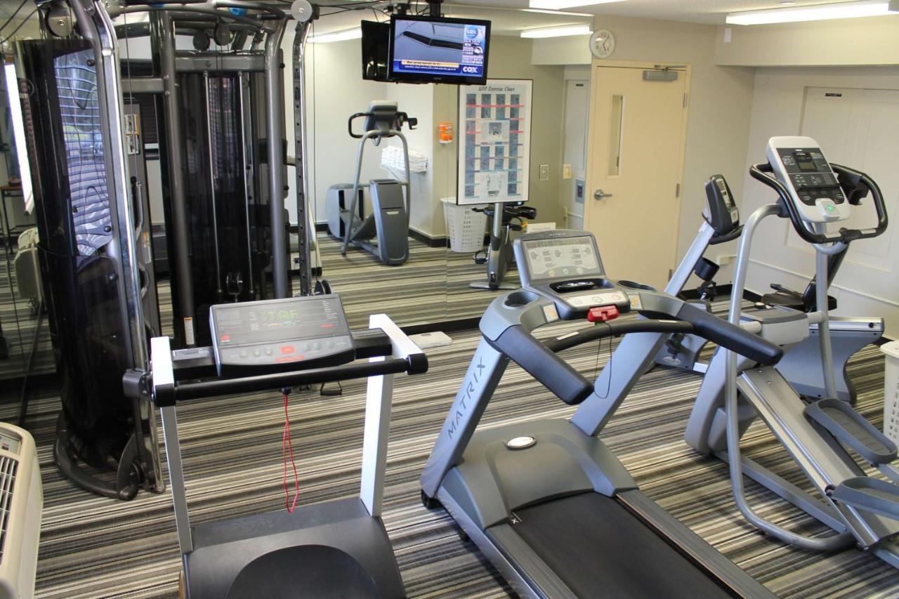 Sonesta Simply Suites Cleveland North Olmsted Airport Buitenkant foto