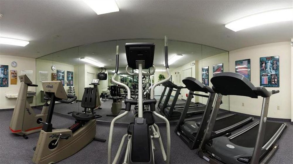 Sonesta Simply Suites Cleveland North Olmsted Airport Buitenkant foto