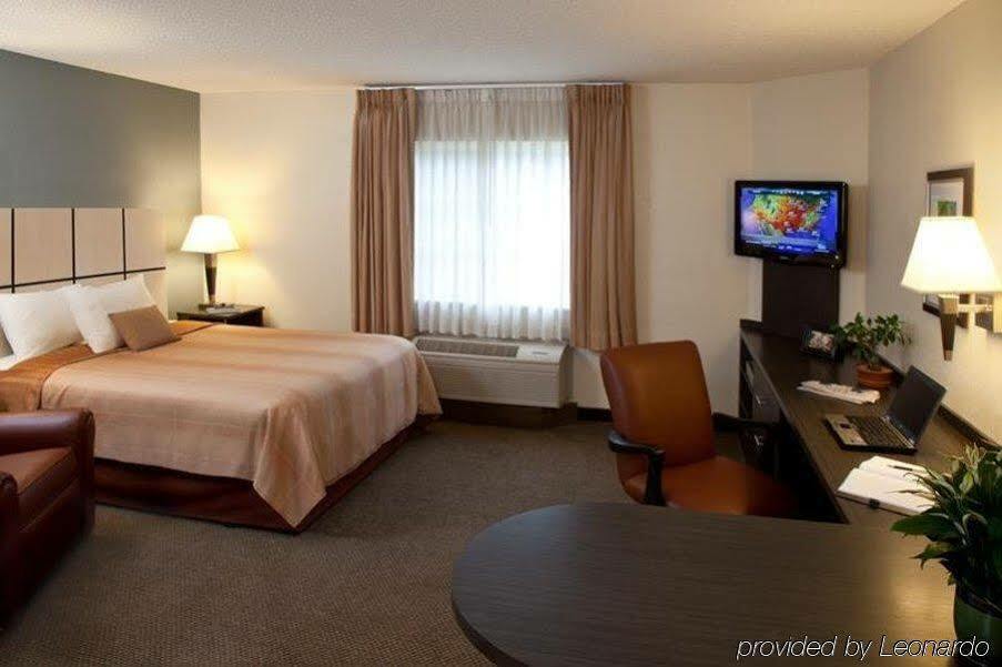 Sonesta Simply Suites Cleveland North Olmsted Airport Buitenkant foto